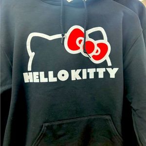 Cute hello kitty sweater, I bought it for my daughter but it didn't fit